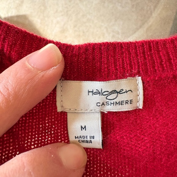 Classic Halogen Red 100% Cashmere V-Neck Sweater - Picture 3 of 7